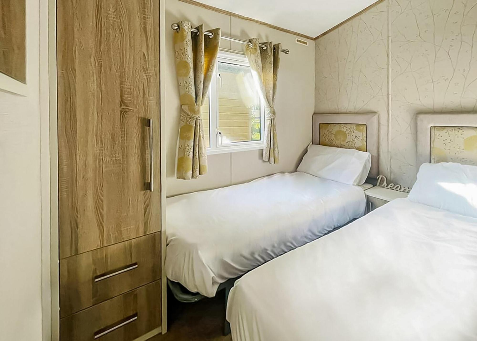 Hotel Percy Wood Country Park Swarland Habitación foto